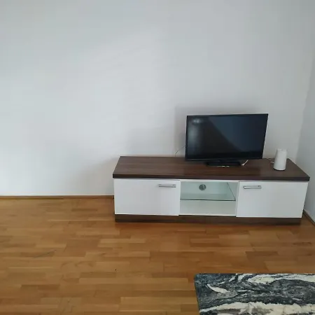 Donau Ufer Stadt Mitte