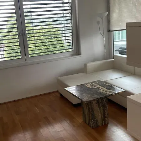 Donau Ufer Stadt Mitte Апартаменти